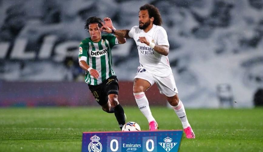 西甲-阿扎尔复出罗德里戈中框 皇马0-0平贝蒂斯 西甲-阿扎尔复出罗德里戈中框 皇马0-0平贝蒂斯